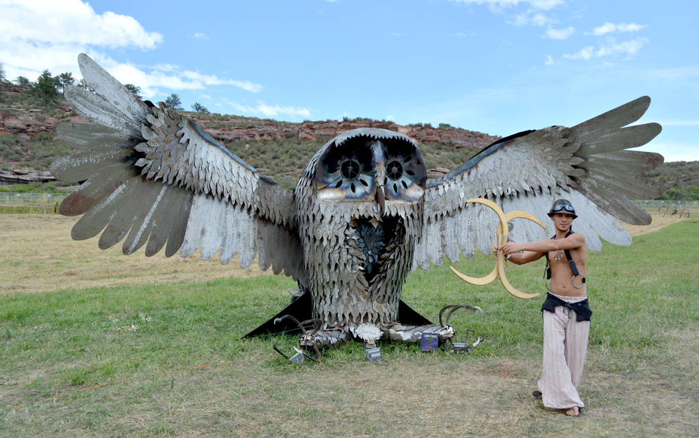 Hin Han: Guardian of the Milky Way is a large scale propane burning owl sculpture created by Caitlin Morris. 