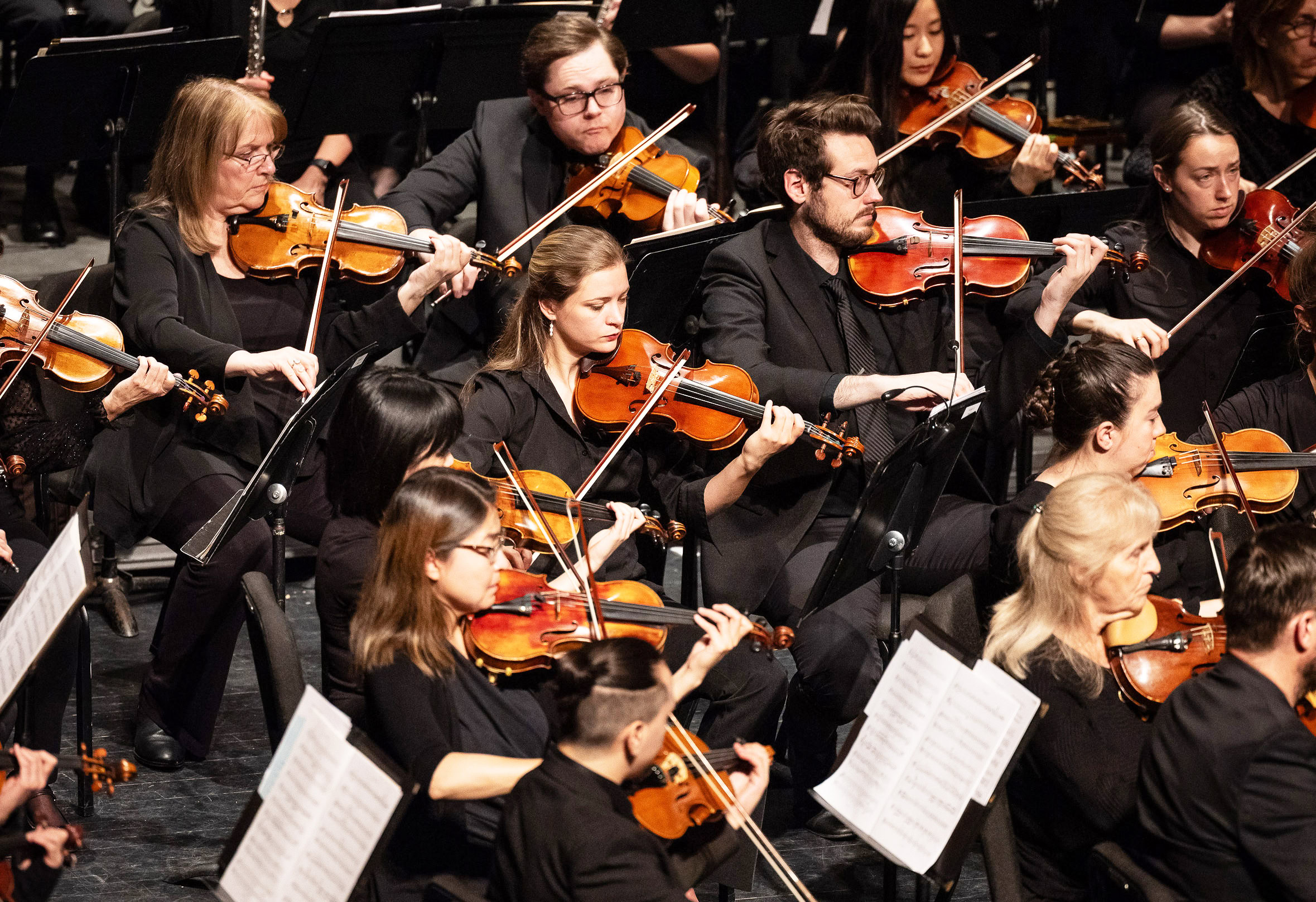 2.-Boulder-Philharmonic-Orchestra-performaing-at-Macky-Jamie-Kraus-Photography