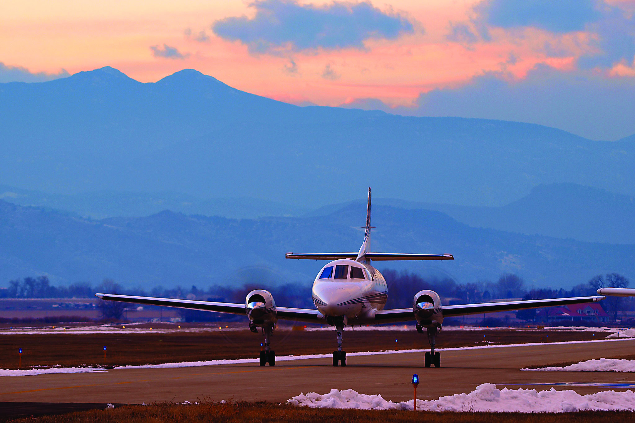 Vance-Brand-airport